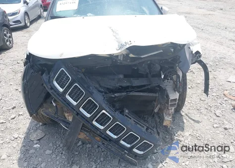 2019 Jeep Compass Limited Fwd z USA, uszkodzony, nr VIN 3C4NJCCB1KT711312